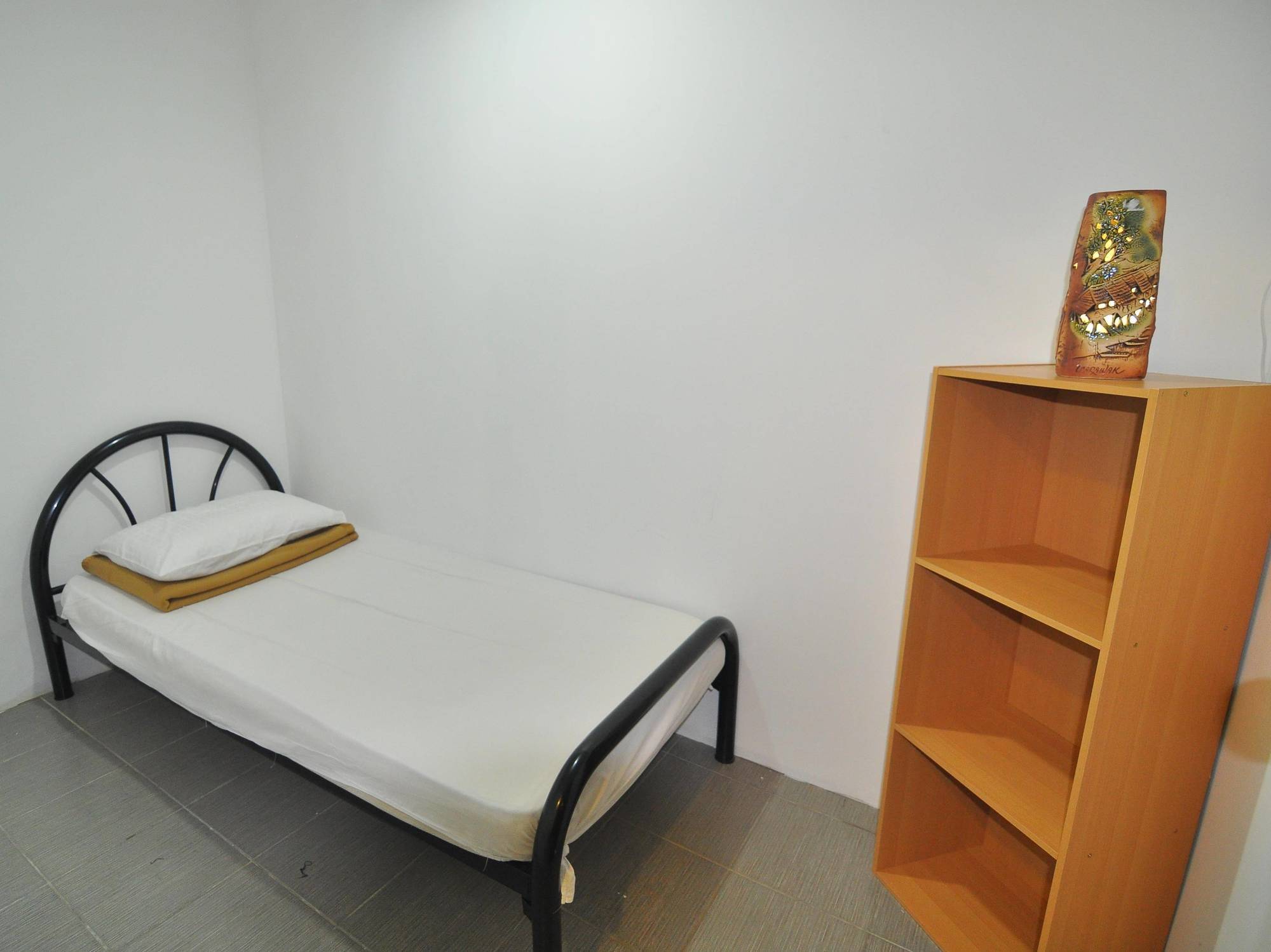 Spot On 89886 Backpacker'S Stay Services Kuching Esterno foto